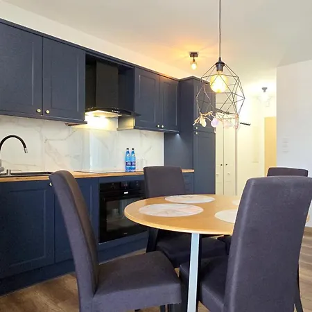 Lipova Park By Classy Apartamento Reda